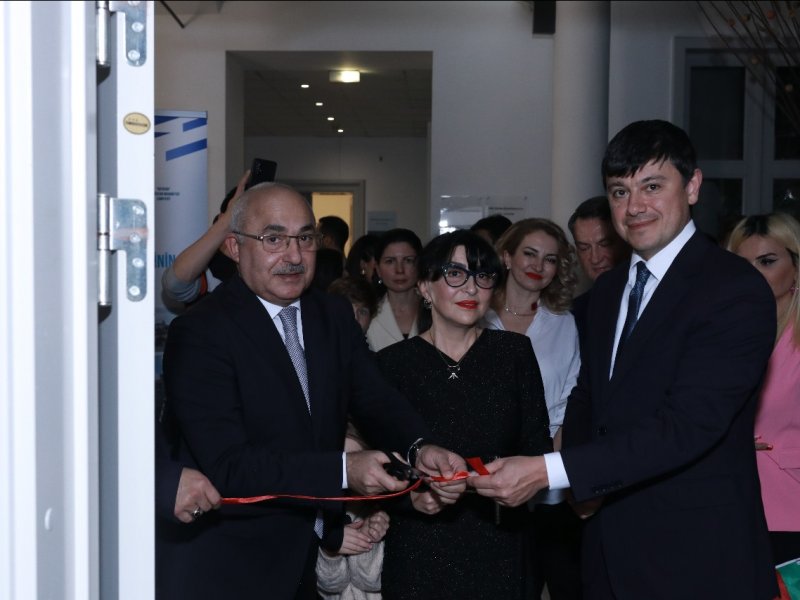 Praqada Azərbaycan Evi açılıb