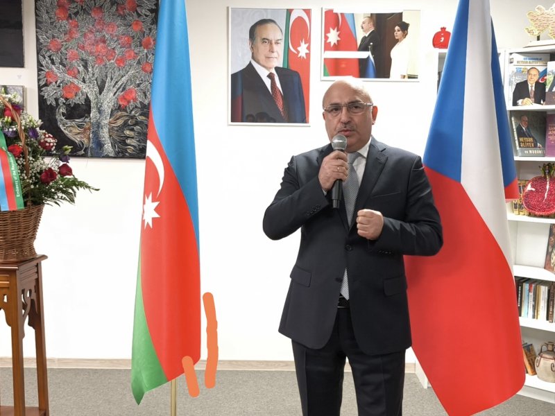 Praqada Azərbaycan Evi açılıb