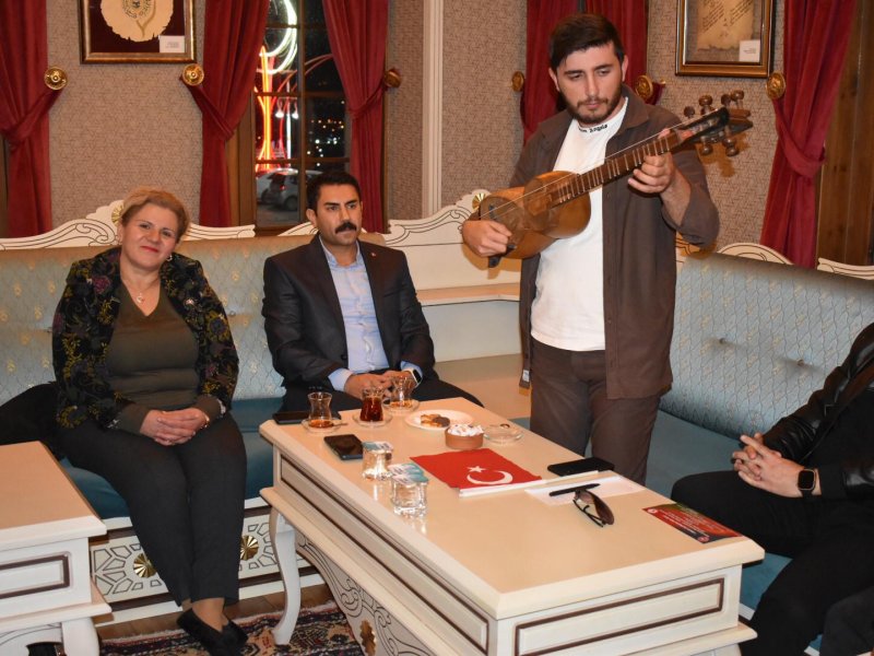 Manisada Zəfər Günü münasibətilə tədbir keçirilib