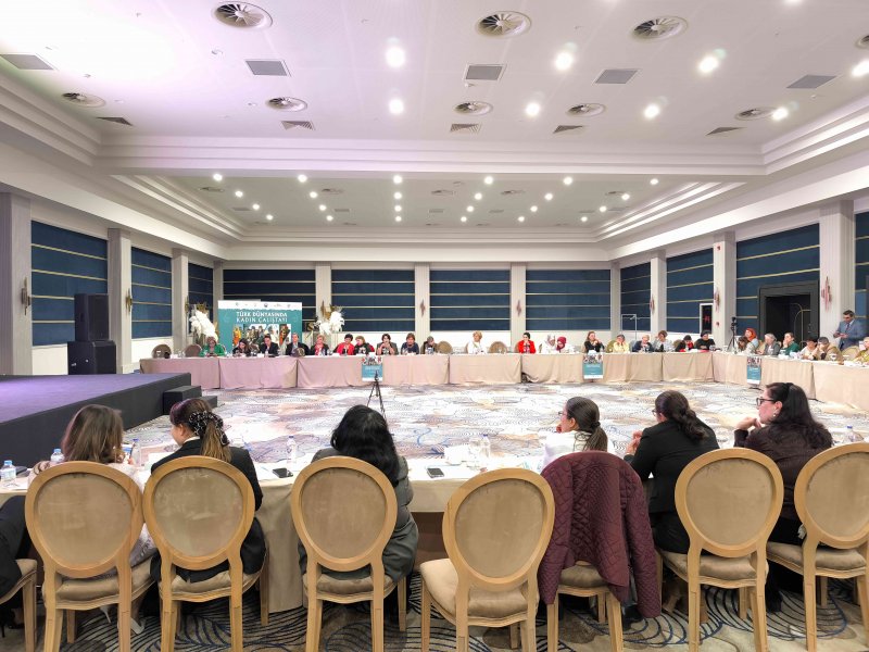 “Türk Dünyasında Qadın” simpoziumunda Azərbaycan qadınlarının hüquqlarından danışılıb