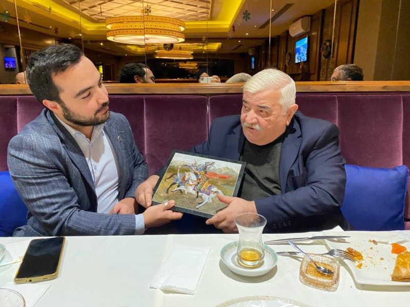 Dünən Okhatan Neo qrupunun təşəbbüsü və qrup üzvlərinin iştirakı ilə Səfəvilər dövlətinin banisi, Azərbaycan torpaqlarını birləşdirən şəxsiyyət Şah İsmayıl Xətainin vəfatının 500 illiyinə aid tədbir keçirilib.