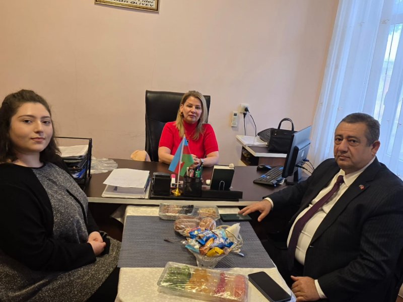 Bu gün ATİAHİ Nizami Rayon Komitəsinin tabeliyində olan 309 saylı körpələr evi uşaq bağçasının ilk təşkilat sədri Əzizova Xatirə Fərman qızının 65  illik yubileyi münasibətilə həmin bağçanin əmək kollektivi ilə Sübut Əsədovun görüşü keçirilib.
