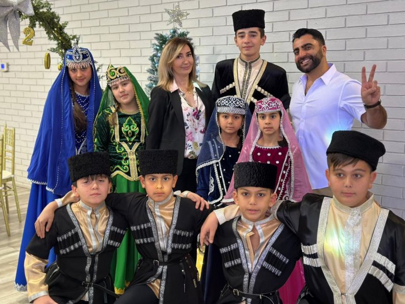 Şimali Kaliforniyada Həmrəylik Günü qeyd olunub Şimali Kaliforniyanın San Xose şəhərində 31 Dekabr – Dünya Azərbaycanlılarının Həmrəyliyi Günü və Yeni il münasibətilə tədbir keçirilib. 