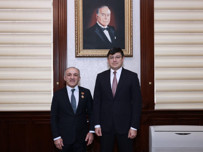 Belarusdakı diaspor təşkilatının rəhbərinə medal təqdim olunub