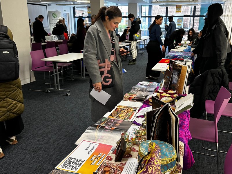 Londonda Kraliça Meri Universitetində Azərbaycan mədəniyyəti təqdim olunub