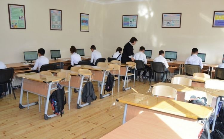 Bu gün məktəblərdə qış tətili başa çatıb