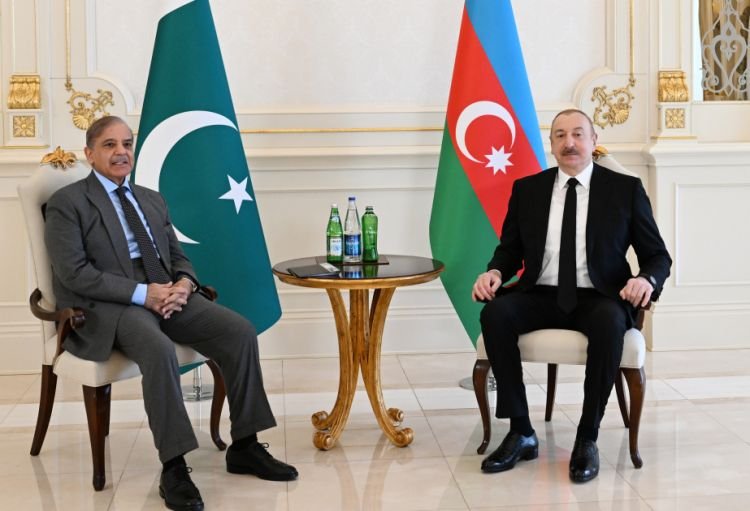 Azərbaycan Prezidenti İlham Əliyevin Pakistanın Baş naziri ilə təkbətək görüşü olub