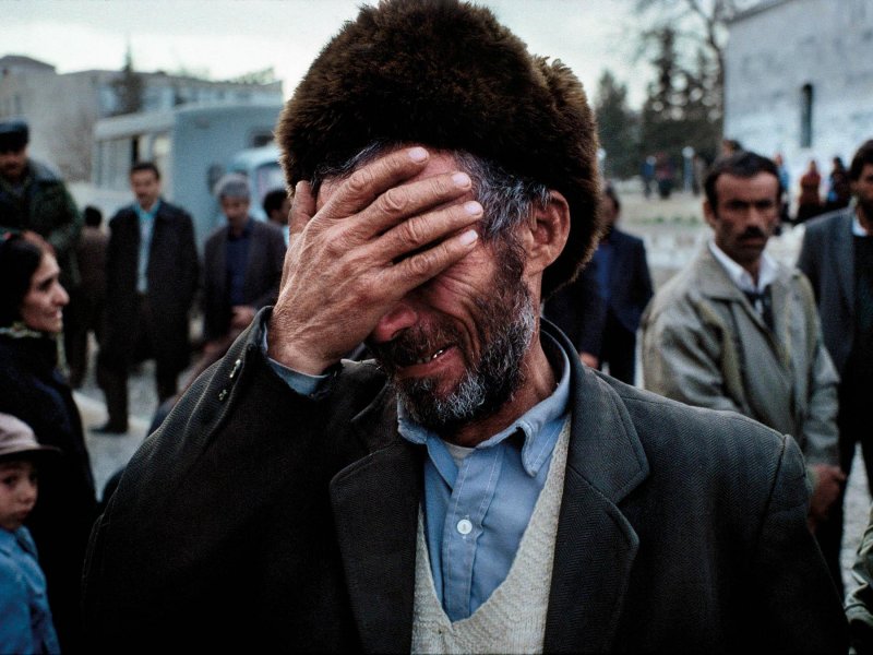Cənab Reza Deqatinin "Xocalı Qətliamı" zamanı çəkdiyi fotoşəkillər.