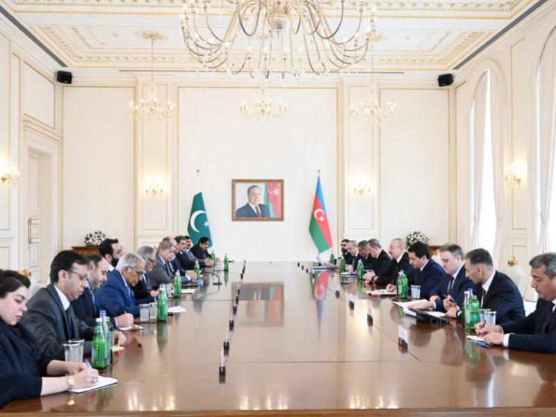 Azərbaycan Prezidenti İlham Əliyevin Pakistanın Baş naziri ilə geniş tərkibdə görüşü olub