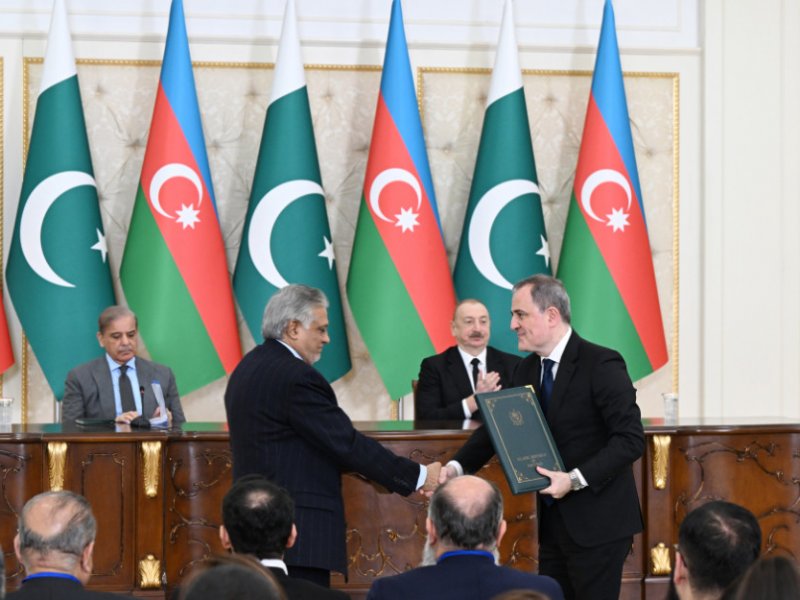 Azərbaycan ilə Pakistan arasında imzalanmış sənədlər mübadilə edilib 