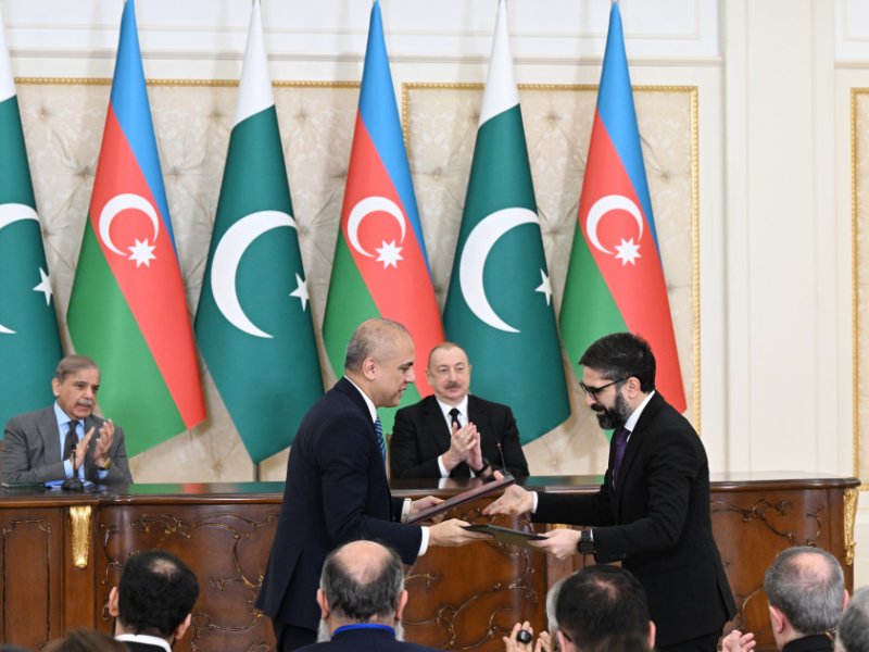 Azərbaycan ilə Pakistan arasında imzalanmış sənədlər mübadilə edilib 