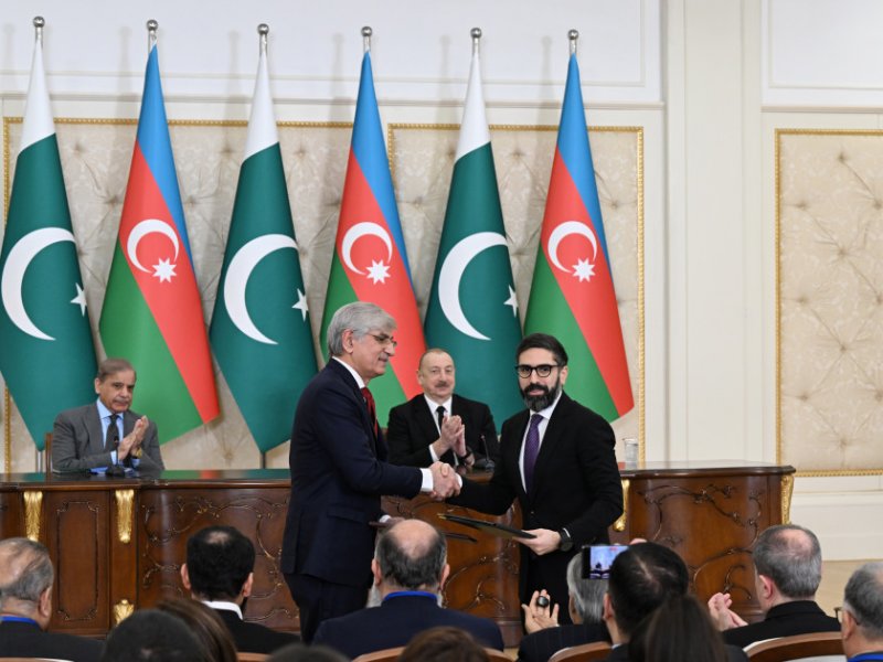Azərbaycan ilə Pakistan arasında imzalanmış sənədlər mübadilə edilib 