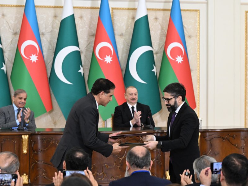 Azərbaycan ilə Pakistan arasında imzalanmış sənədlər mübadilə edilib 