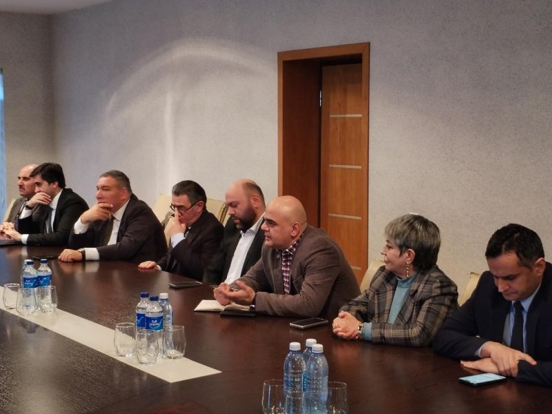 Mətbuat Şurasında Fransa əsarətindəki müstəmləkələrdən gələn media nümayəndələri ilə görüş keçirilib