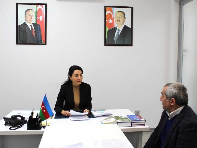 Ombudsman Səbinə Əliyeva vətəndaşları qəbul edib