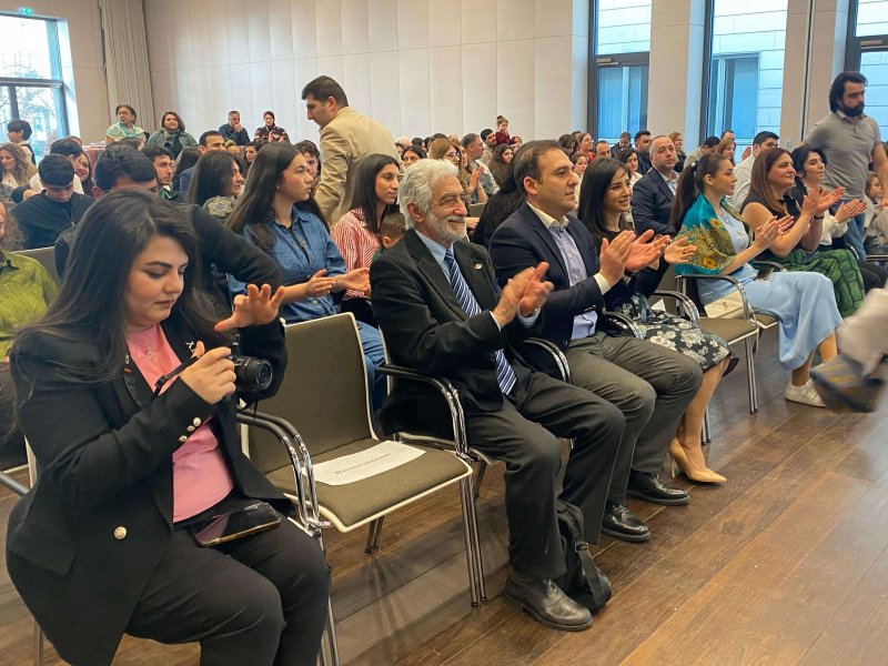 Avropada Novruz bayramı qeyd olunur