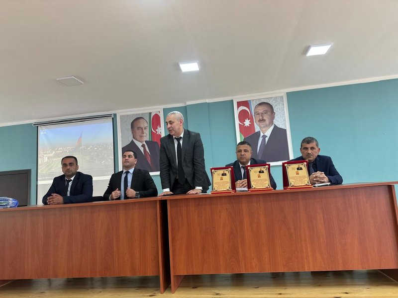 OĞUZDA HEYDƏR ƏLİYEV MƏKTƏBLİLƏRİN GÖZÜ İLƏ ADLI İNŞA YAZI MÜSABİQƏSİNİN RAYON ÜZRƏ QALİBLƏRİ TƏLTİF OLUNUBLAR.-FOTOLAR.