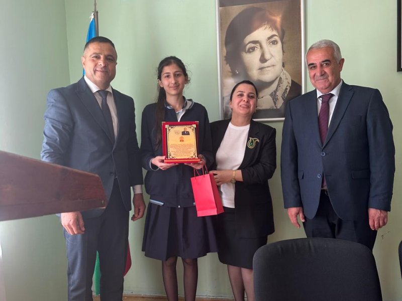 BALAKƏNDƏ HEYDƏR ƏLİYEV MƏKTƏBLİLƏRİN GÖZÜ İLƏ ADLI İNŞA YAZI MÜSABİQƏSİNİN QALİBLƏRİ TƏLTİF OLUNUBLAR.