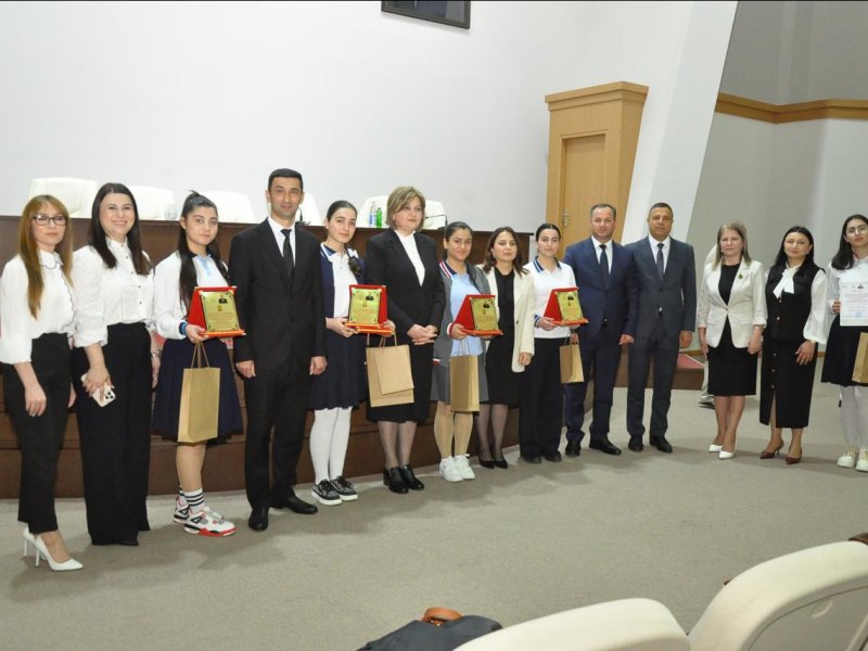 ZAQATALA RAYON HEYDƏR ƏLİYEV MƏRKƏZİNDƏ -"HEYDƏR ƏLİYEV MƏKTƏBLİLƏRİN GÖZÜ İLƏ"- ADLI İNŞA YAZI MÜSABİQƏSİNİN RAYON VƏ ZONA ÜZRƏ QALİBLƏRİ TƏLTİF OLUNUBLAR-FOTOLAR.