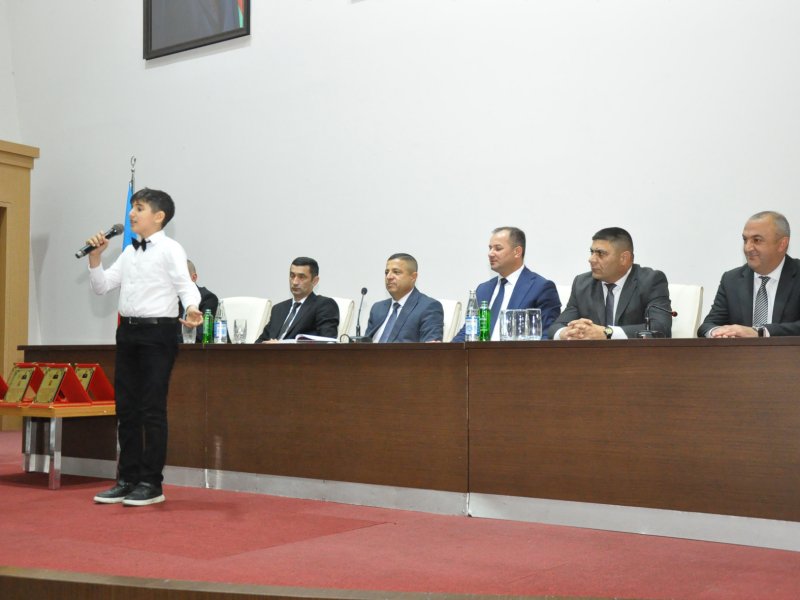ZAQATALA RAYON HEYDƏR ƏLİYEV MƏRKƏZİNDƏ -"HEYDƏR ƏLİYEV MƏKTƏBLİLƏRİN GÖZÜ İLƏ"- ADLI İNŞA YAZI MÜSABİQƏSİNİN RAYON VƏ ZONA ÜZRƏ QALİBLƏRİ TƏLTİF OLUNUBLAR-FOTOLAR.