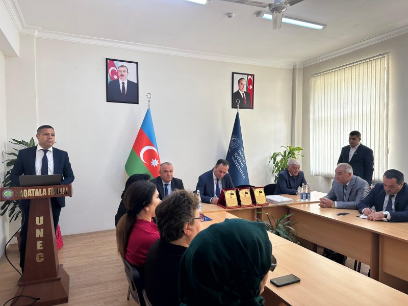 UNEC ZAQATALA FİLİALINDA “MÜSTƏQİL AZƏRBAYCAN İQTİSADİYYATINDA HEYDƏR ƏLİYEVİN ROLU” ESSE MÜSABİQƏSİNİN QALİBLƏRİ TƏLTİF OLUNUBLAR-FOTOLAR.