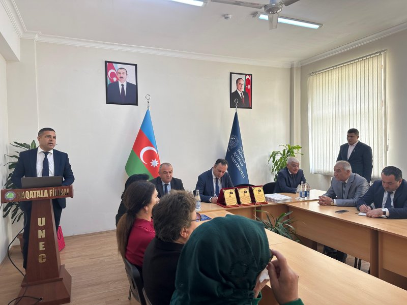 UNEC ZAQATALA FİLİALINDA “MÜSTƏQİL AZƏRBAYCAN İQTİSADİYYATINDA HEYDƏR ƏLİYEVİN ROLU” ESSE MÜSABİQƏSİNİN QALİBLƏRİ TƏLTİF OLUNUBLAR-FOTOLAR.