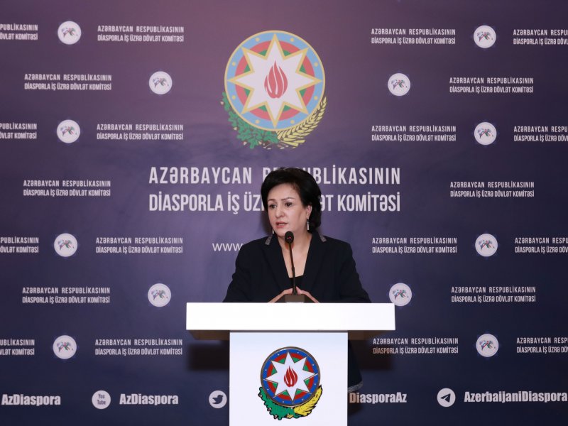 Ümummilli Lider Heydər Əliyevin anadan olmasının 102-ci ildönümü Diasporla İş üzrə Dövlət Komitəsində qeyd edilib