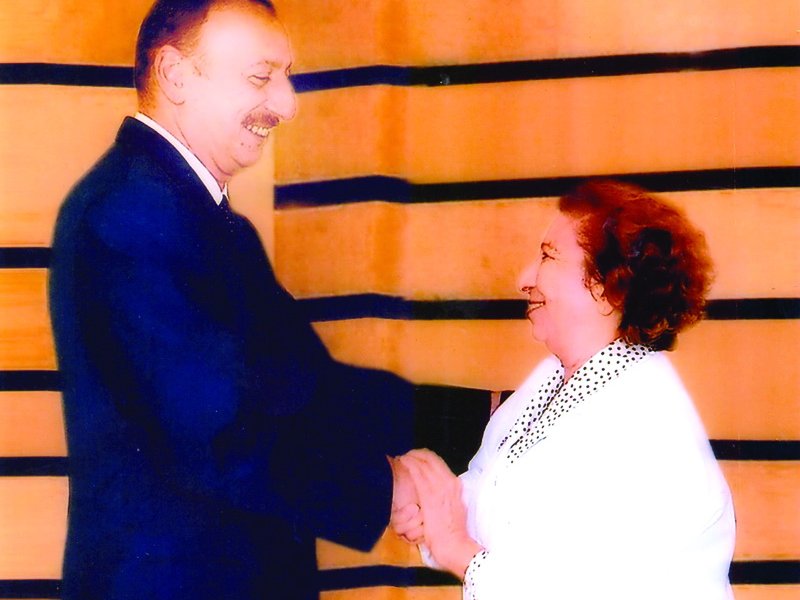 Heydər Əliyevin səhiyyə siyasətində uşaq sağlamlığı prioriteti 