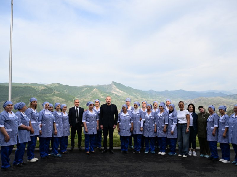 Prezident İlham Əliyev “LATIFA” Laçın tikiş fabrikinin açılışında iştirak edib - FOTOLAR
