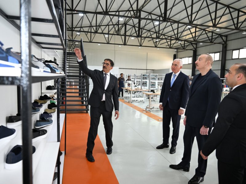 Prezident İlham Əliyev “PIRSHAGHI” ayaqqabı fabrikinin Laçın filialının açılışında iştirak edib - FOTOLAR
