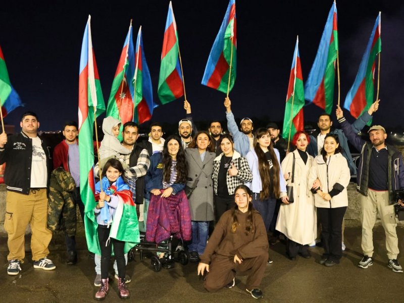 Niaqara şəlaləsi Azərbaycan bayrağının rəngləri ilə işıqlandırılıb