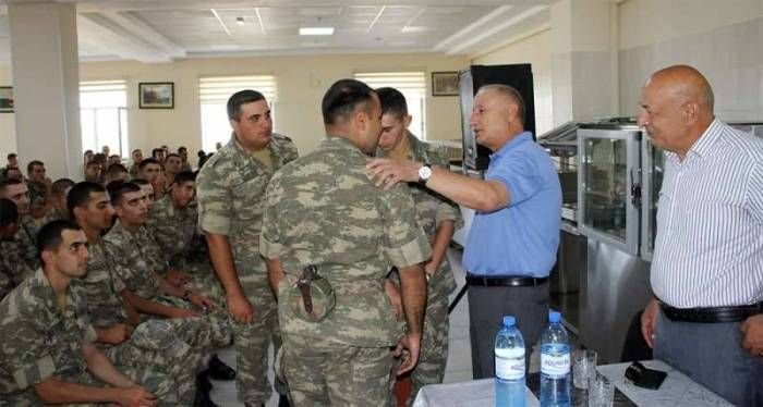 MN: Gənc əsgərlərlə görüşə müvəqqəti məhdudiyyət qoyulub