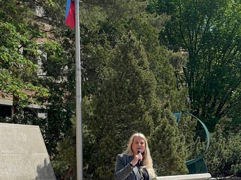 Bayrağımız Kanadanın Saskatun şəhərində ucaldılıb
