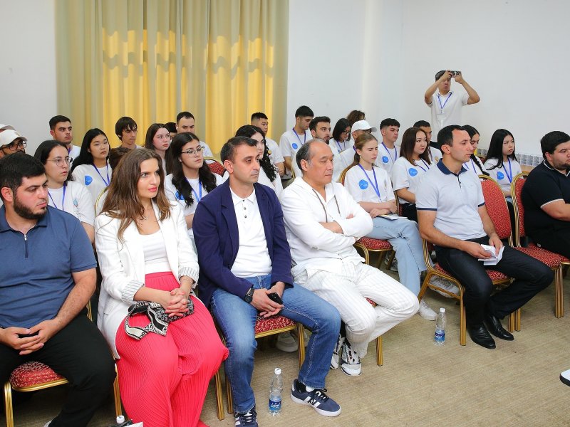 Qırğızıstanda Mədəniyyətlərarası ilk Gənclər Düşərgəsi keçirilib