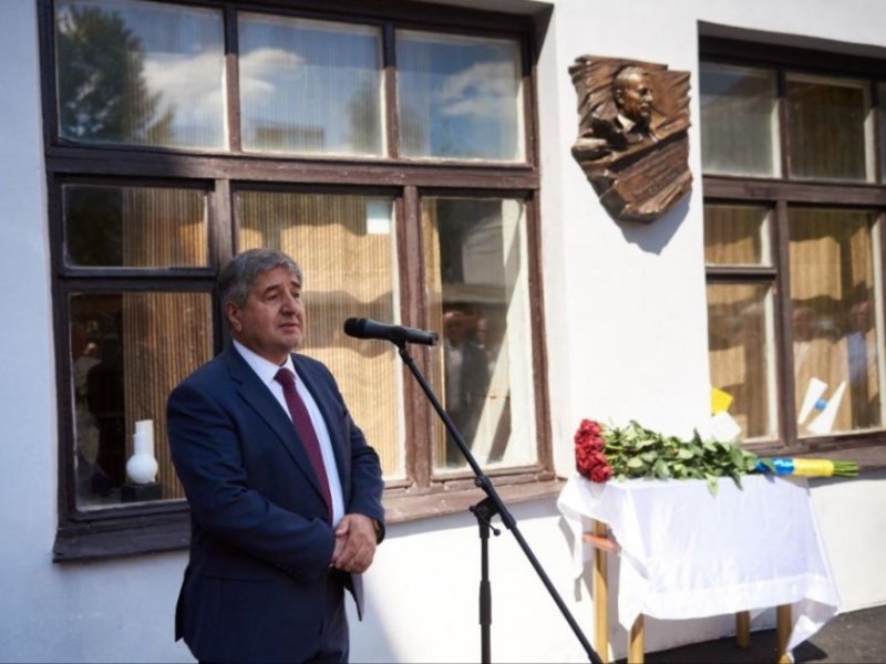 Heykəltəraş Seyfəddin Qurbanovun adı Xarkovda əbədiləşdirilib