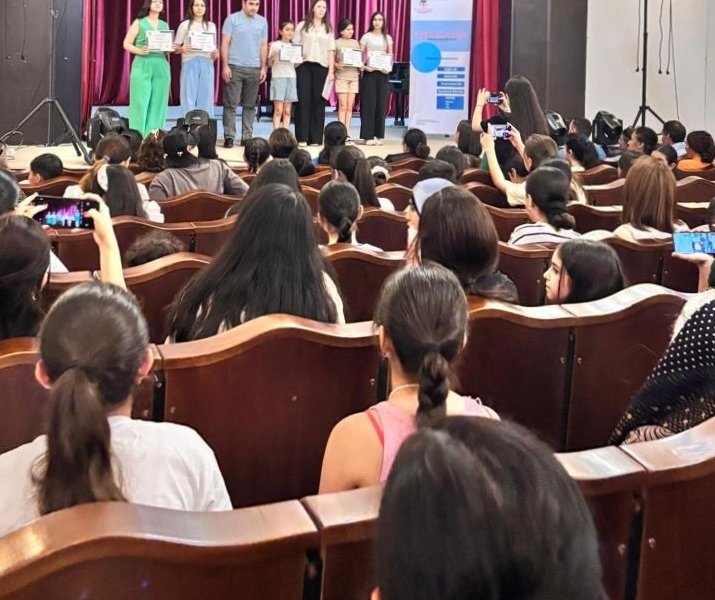 “Qardabani Təhsil və İnteqrasiya Mərkəzi”ndə 2024–2025-ci tədris ilinin yekun tədbiri keçirilib