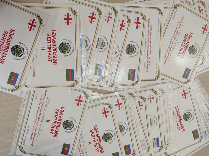 Marneulidəki soydaşlarımızın təhsili diqqət mərkəzindədir