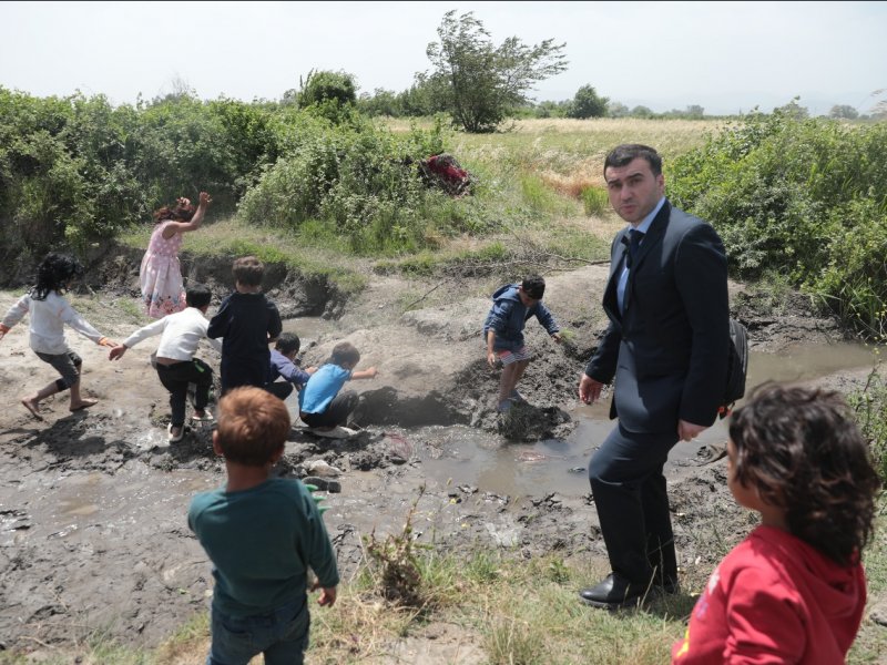 Ombudsmanın nümayəndəsi Roma (qaraçı) icmasına məxsus şəxslərin vəziyyəti ilə tanış olub