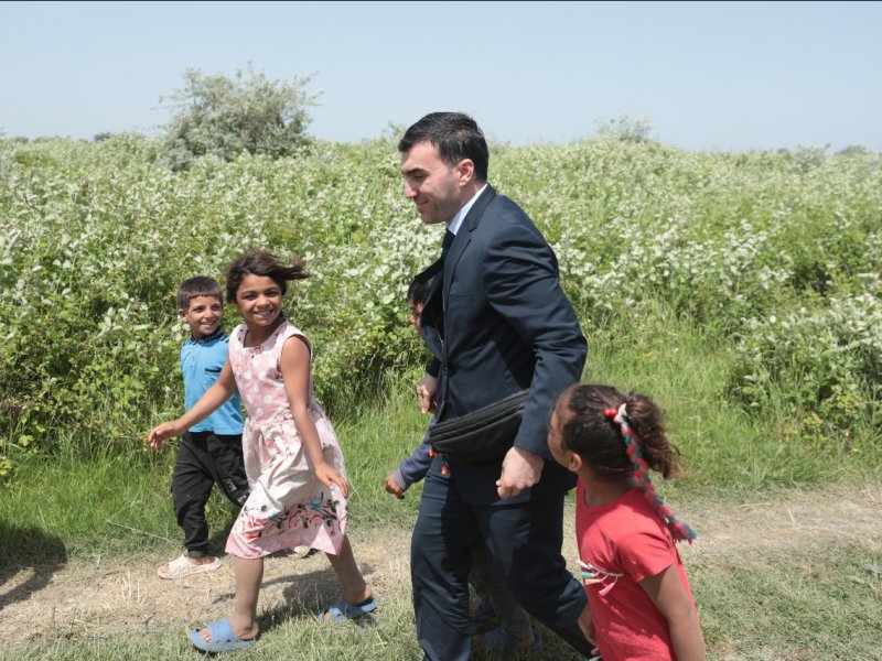 Ombudsmanın nümayəndəsi Roma (qaraçı) icmasına məxsus şəxslərin vəziyyəti ilə tanış olub