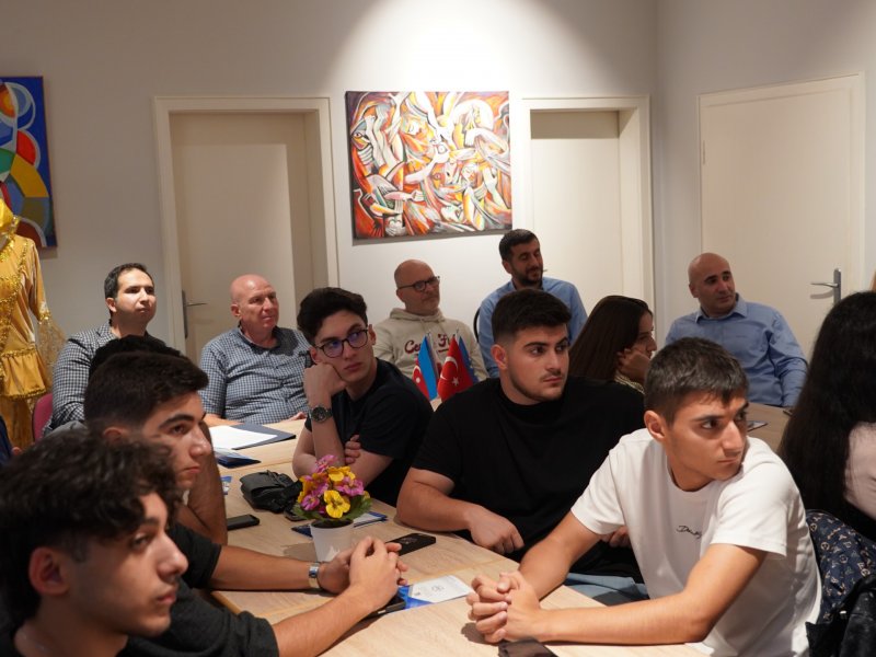 Şəhid övladları Avstriyada yay düşərgəsində iştirak edirlər