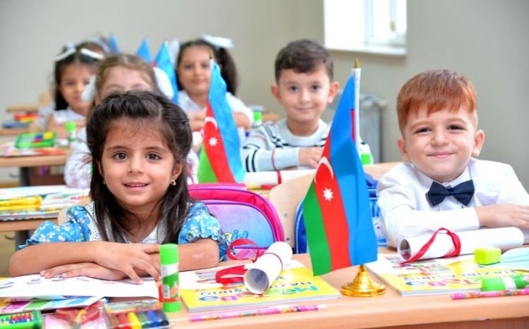 Yeni ildə tədris ili üzrə 125 min uşağın birinci sinfə qəbulu tamamlanıb