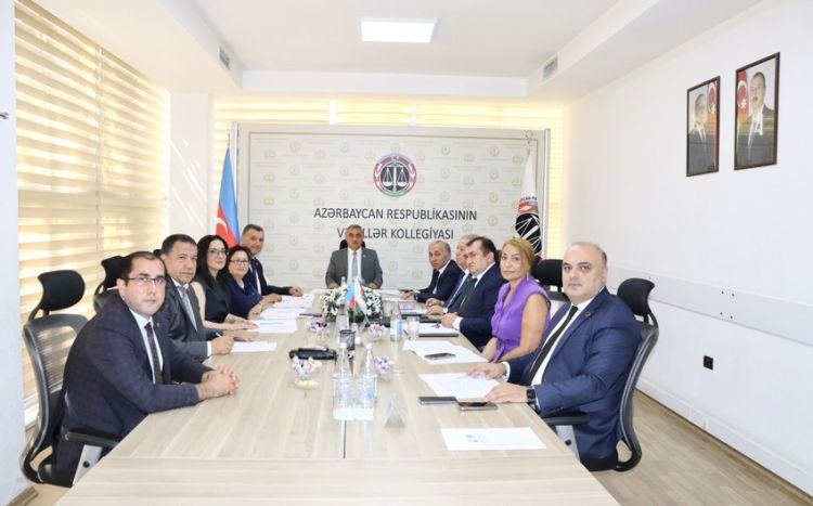 Azərbaycanda bir vəkilin fəaliyyətinə xitam verilib, altısına xəbərdarlıq edilib