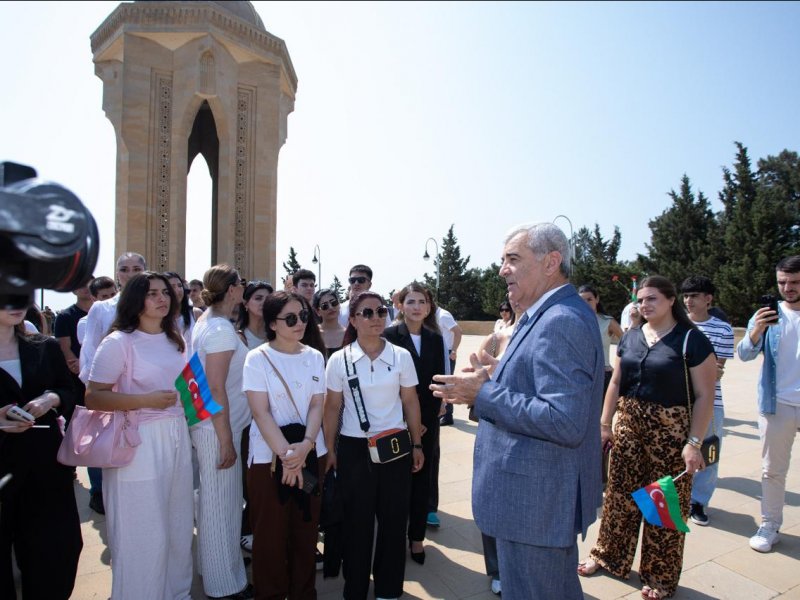Diaspor Gənclərinin Vl Yay Düşərgəsinin iştirakçıları ölkəmizdədir