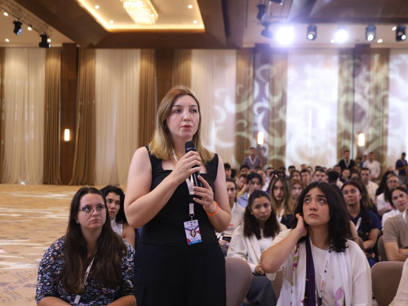 Diaspor Gənclərinin VI Yay Düşərgəsində “İşğaldan azad edilmiş ərazilərdə aparılan bərpa quruculuq işləri” mövzusunda panel təşkil olunub