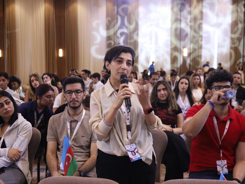 Diaspor Gənclərinin VI Yay Düşərgəsində “İşğaldan azad edilmiş ərazilərdə aparılan bərpa quruculuq işləri” mövzusunda panel təşkil olunub