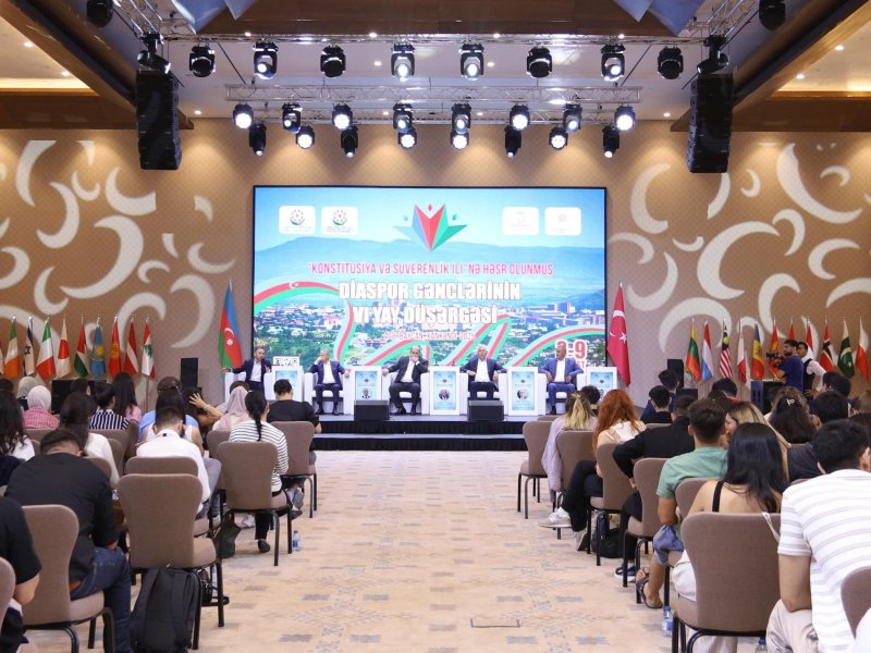 Diaspor Gənclərinin VI Yay Düşərgəsində “İşğaldan azad edilmiş ərazilərdə aparılan bərpa quruculuq işləri” mövzusunda panel təşkil olunub