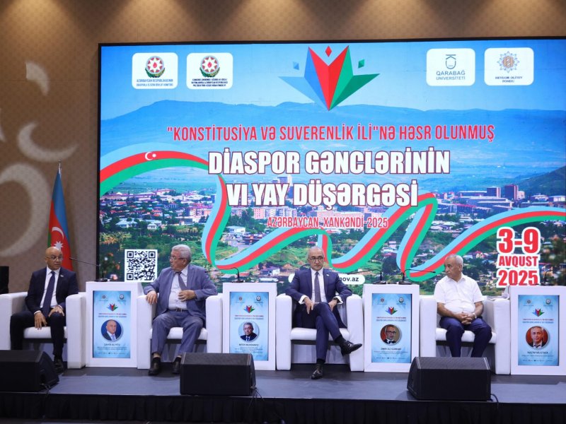 Diaspor Gənclərinin VI Yay Düşərgəsində “Qərbi Azərbaycan  İrsi” kitabının təqdimatı keçirilib