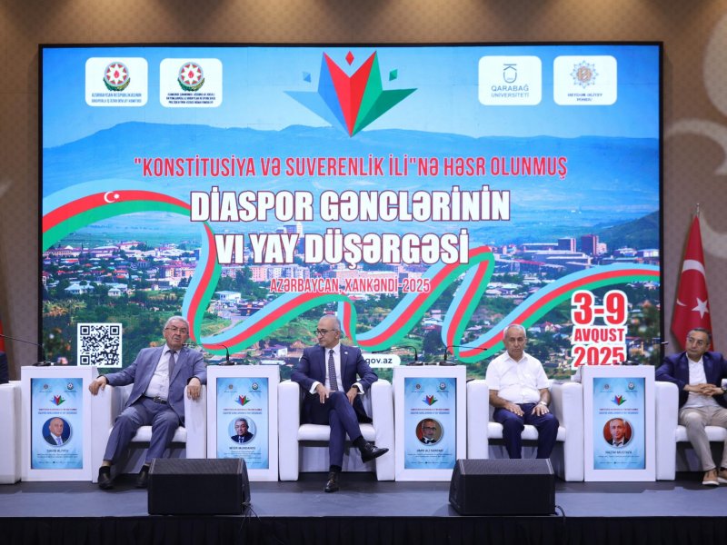 Diaspor Gənclərinin VI Yay Düşərgəsində “Qərbi Azərbaycan  İrsi” kitabının təqdimatı keçirilib