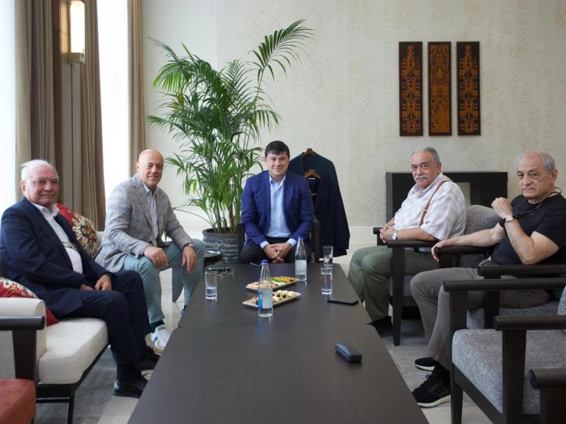 ankəndidə təşkil olunan Diaspor Gənclərinin VI Yay Düşərgəsində Azərbaycanın görkəmli mədəniyyət xadimlərinin iştirakı ilə panel təşkil olunub. 