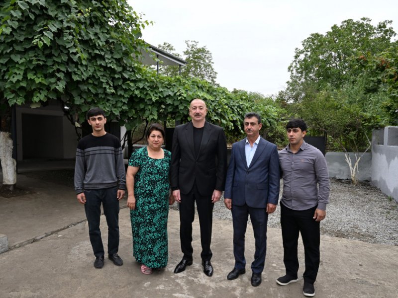 Prezident İlham Əliyev Xocalı rayonunun Badara kəndində olub